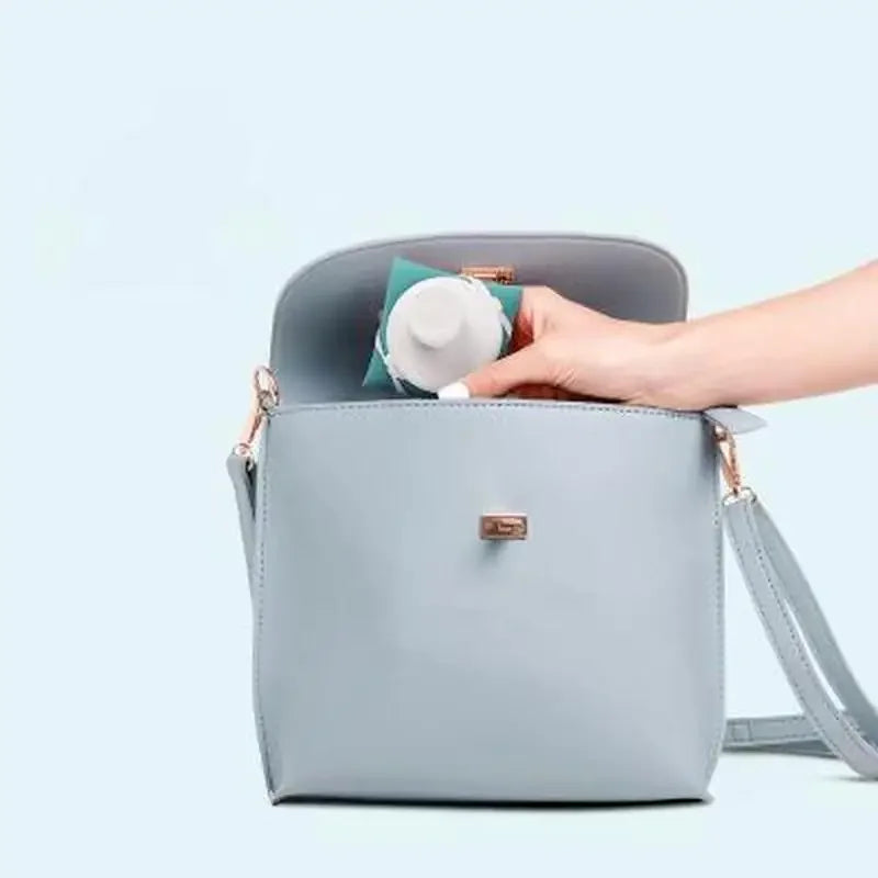 PORTABLE FOLDABLE SPORTS WATER BOTTLE