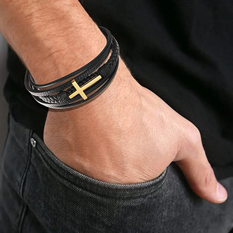 PULSEIRA MASCULINA COURO TRANÇADO + CRUZ